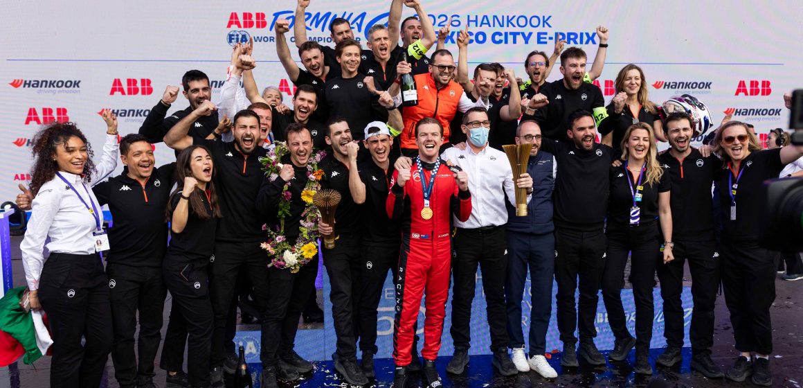 DÜNYA ŞAMPİYONASI’NIN YENİ LİDERİ CITROËN RACING!