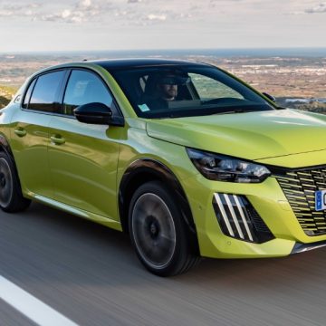 PEUGEOT’DAN NİSAN AYINA ÖZEL AYRICALIKLI TEKLİFLER!