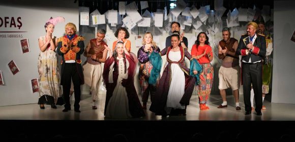 tofas Tofaş Tiyatro Kulübü’nden Büyük Usta Haldun Dormen’e Saygı Sahnesi