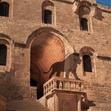 PEUGEOT 7. MARDİN BİENALİ’NDE “ASLANIN YANSIMALARI” DENEYİM ALANIYLA FARK YARATACAK!