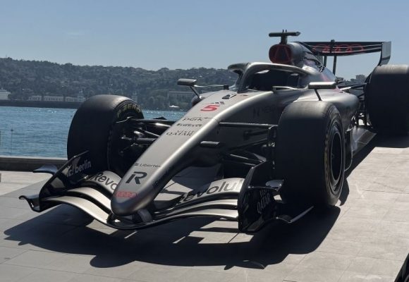 Audi Formula 1 Aracını İstanbul’da Yakından İnceledik